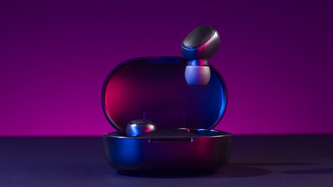 wireless gaming earbuds